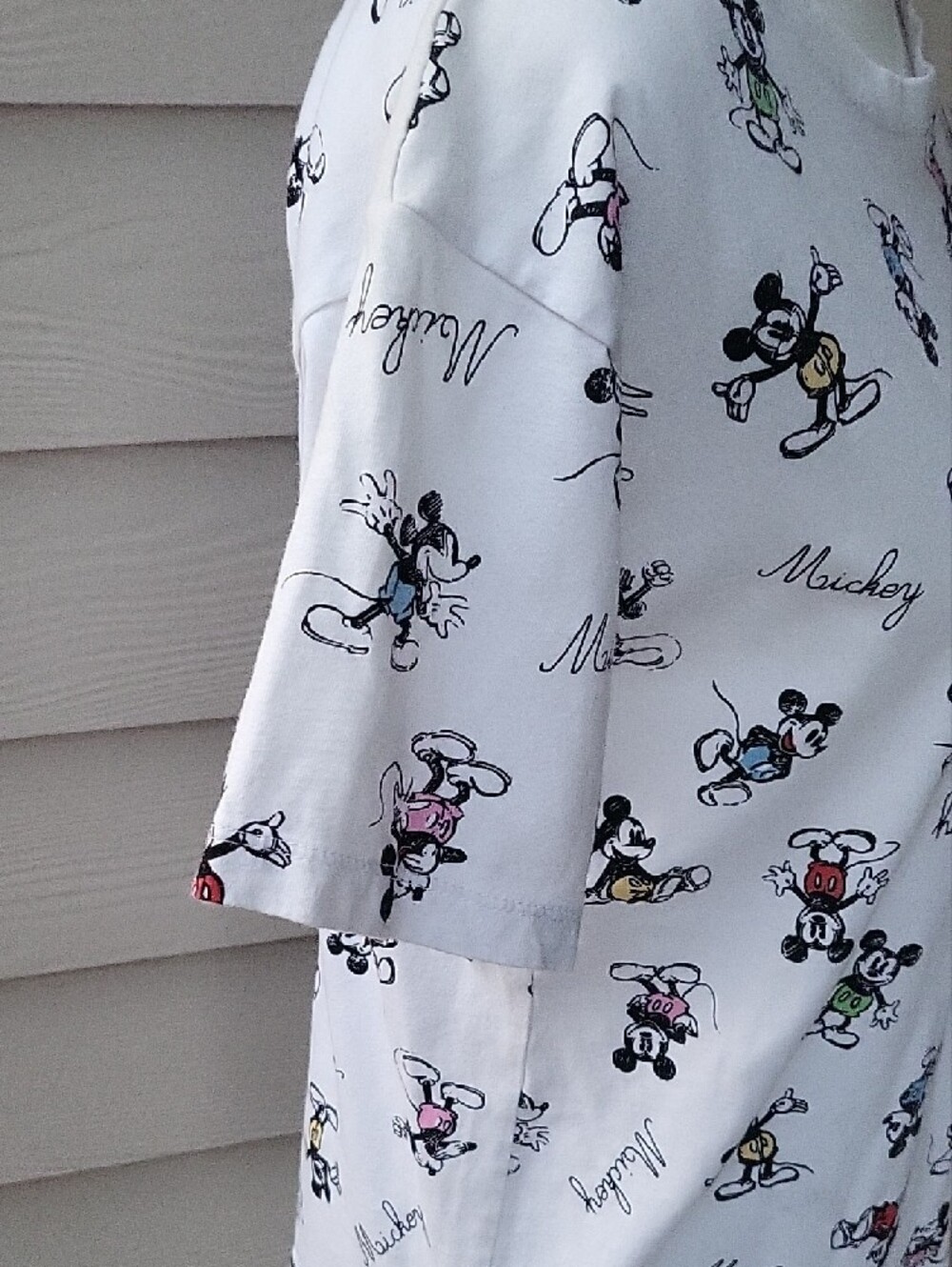 Disney White Short Sleeve Tee Multicolor Mickey Mouse Print Size Small - Picture 4 of 12